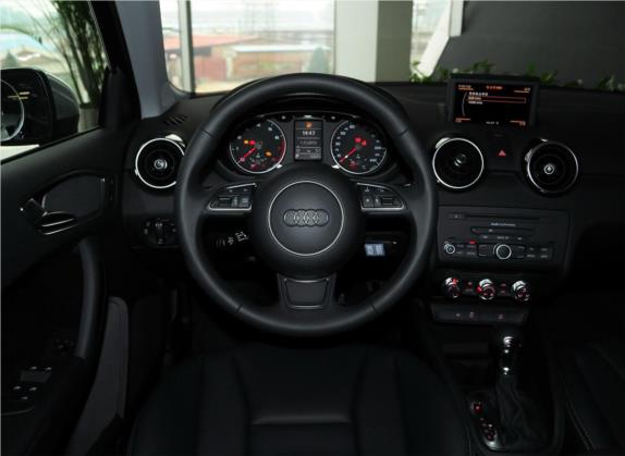 奥迪A1 2014款 30 TFSI Sportback舒适型 中控类   驾驶位