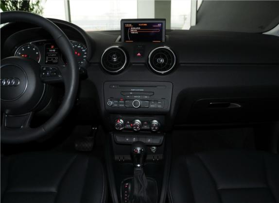 奥迪A1 2014款 30 TFSI Sportback舒适型 中控类   中控台