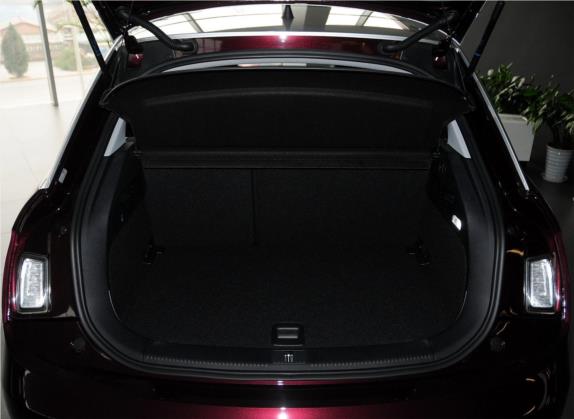 奥迪A1 2014款 30 TFSI Sportback舒适型 车厢座椅   后备厢