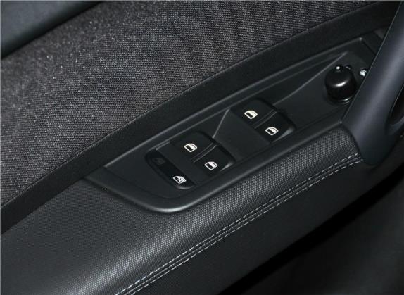 奥迪A1 2014款 30 TFSI Sportback舒适型 车厢座椅   门窗控制