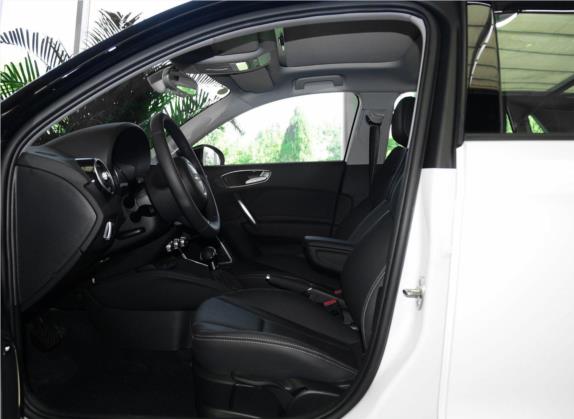奥迪A1 2014款 30 TFSI Sportback豪华型 车厢座椅   前排空间