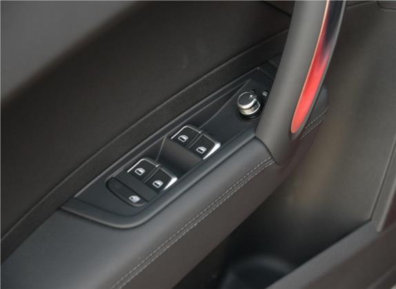 奥迪A1 2016款 30 TFSI Sportback S Line运动版 车厢座椅   门窗控制
