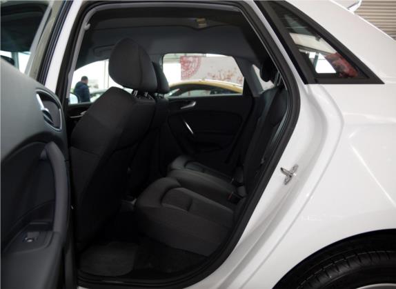 奥迪A1 2016款 30 TFSI Sportback Design风尚版 车厢座椅   后排空间
