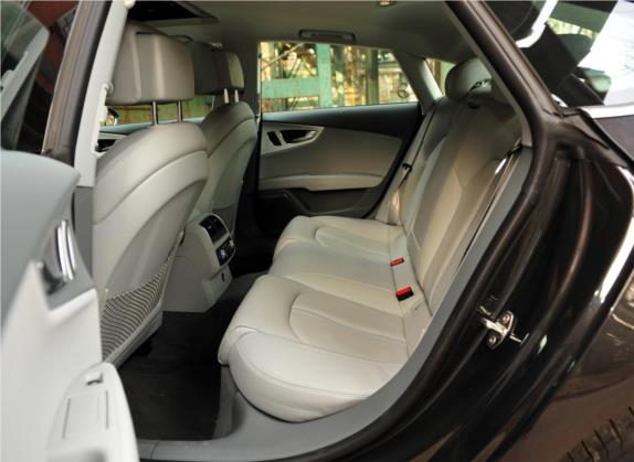 奥迪A7 2012款 3.0TFSI quattro舒适型 车厢座椅   后排空间