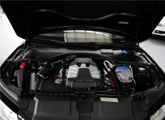 奥迪A7 2013款 50 TFSI quattro舒适型 其他细节类   发动机舱