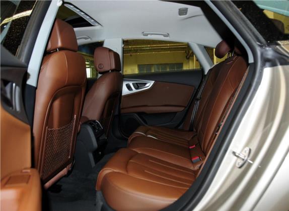 奥迪A7 2013款 30 FSI 标准型 车厢座椅   后排空间