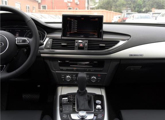 奥迪A7 2016款 40 TFSI quattro 技术型 中控类   中控台
