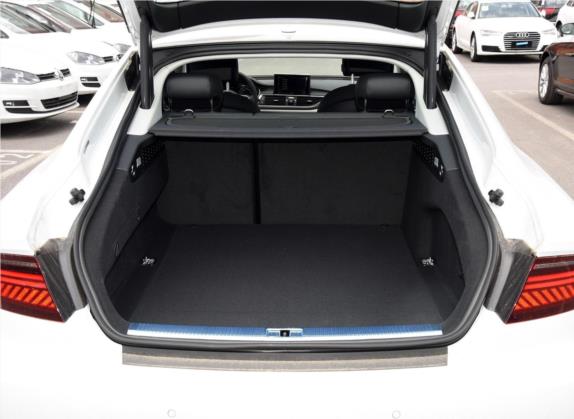 奥迪A7 2016款 40 TFSI quattro 技术型 车厢座椅   后备厢