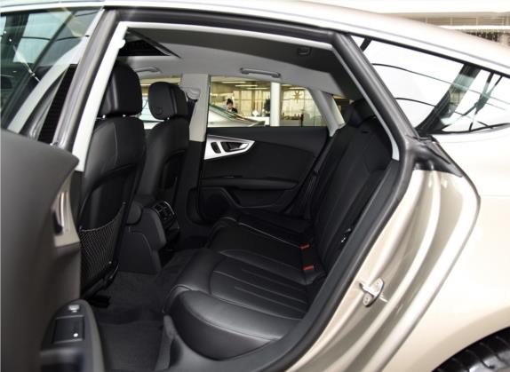 奥迪A7 2017款 35 TFSI 时尚型 车厢座椅   后排空间