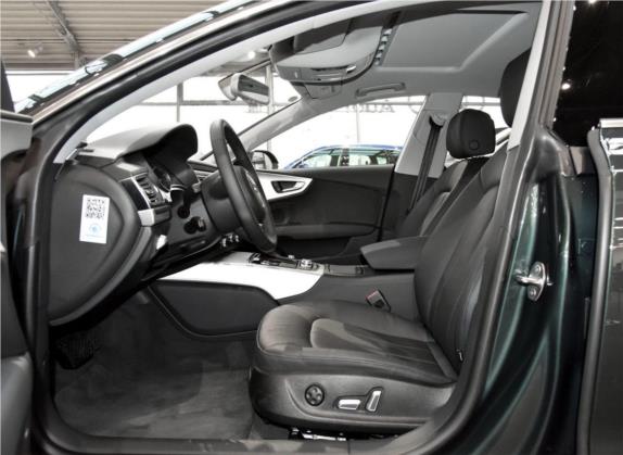 奥迪A7 2017款 40 TFSI 进取型 车厢座椅   前排空间