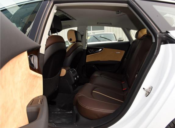 奥迪A7 2017款 50 TFSI quattro 舒适型 车厢座椅   后排空间