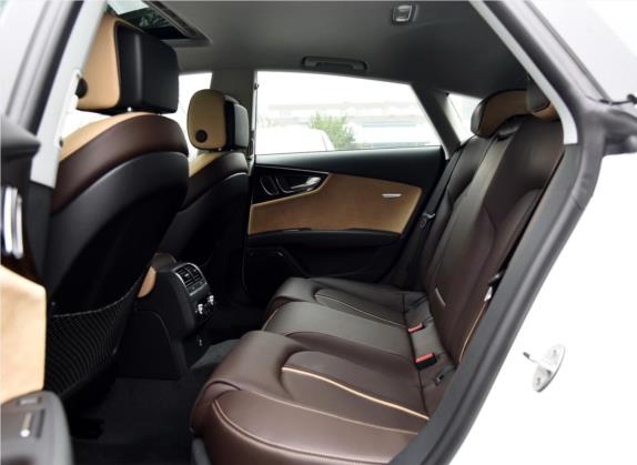 奥迪A7 2017款 50 TFSI quattro 动感型 车厢座椅   后排空间