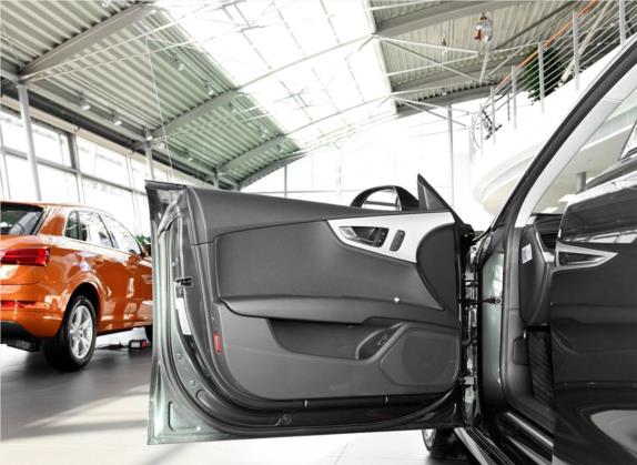 奥迪A7 2018款 35 TFSI 时尚型 车厢座椅   前门板