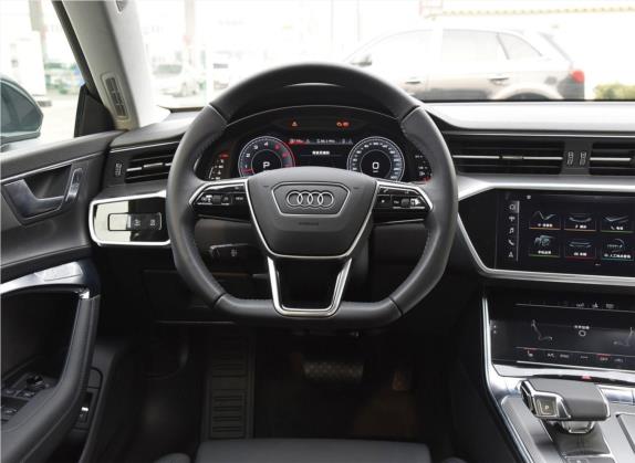 奥迪A7 2019款 55 TFSI quattro 动感型 中控类   驾驶位