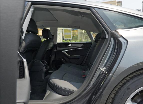 奥迪A7 2020款 40 TFSI 豪华型 车厢座椅   后排空间