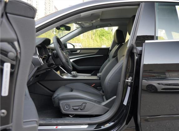 奥迪A7 2020款 45 TFSI 臻选型 车厢座椅   前排空间