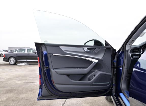 奥迪A7 2021款 45 TFSI 臻选型 车厢座椅   前门板