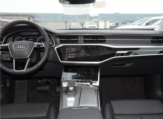 奥迪A7 2023款 45 TFSI 臻选型 中控类   中控台