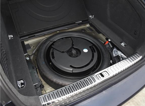 奥迪A7 2023款 45 TFSI 臻选型 其他细节类   备胎