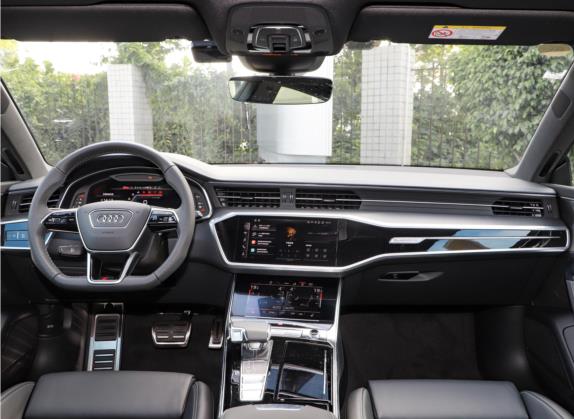 奥迪A7 2023款 55 TFSI quattro 尊享型 中控类   中控台