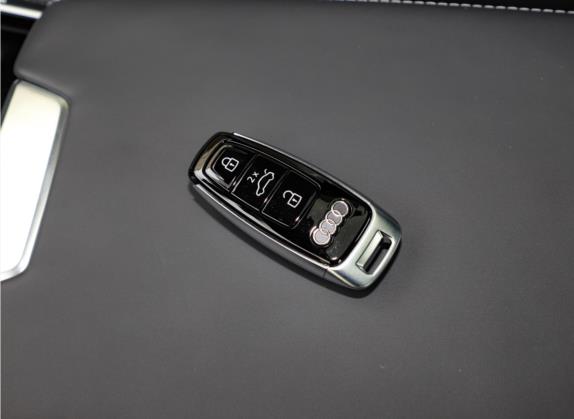 奥迪A7 2023款 55 TFSI quattro 尊享型 其他细节类   钥匙