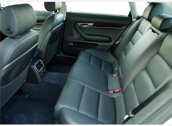 奥迪A6L 2006款 3.2 FSI 尊享型 车厢座椅   后排空间