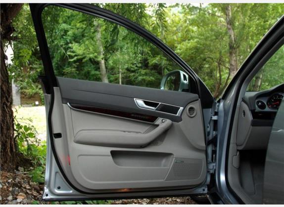 奥迪A6L 2009款 2.8 FSI quattro 豪华型 车厢座椅   前门板