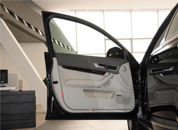 奥迪A6L 2010款 2.8 FSI 豪华型 车厢座椅   前门板