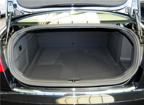 奥迪A6L 2011款 2.8 FSI 舒适型 车厢座椅   后备厢