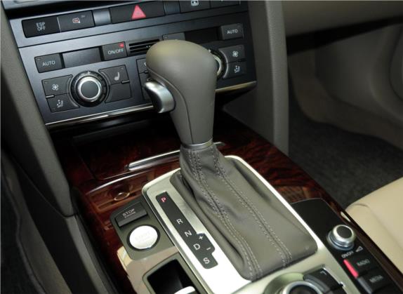 奥迪A6L 2011款 2.8 FSI 舒适型 中控类   挡把