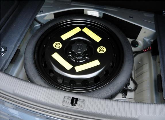 奥迪A6L 2012款 TFSI 舒适型 其他细节类   备胎