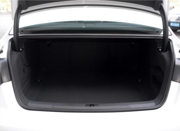 奥迪A6L 2014款 TFSI 标准型 车厢座椅   后备厢