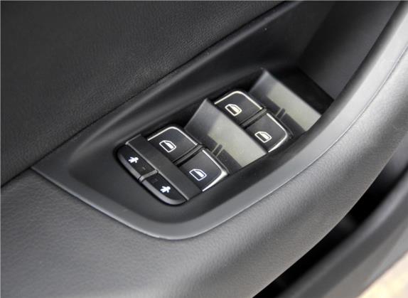 奥迪A6L 2014款 TFSI 舒适型 车厢座椅   门窗控制