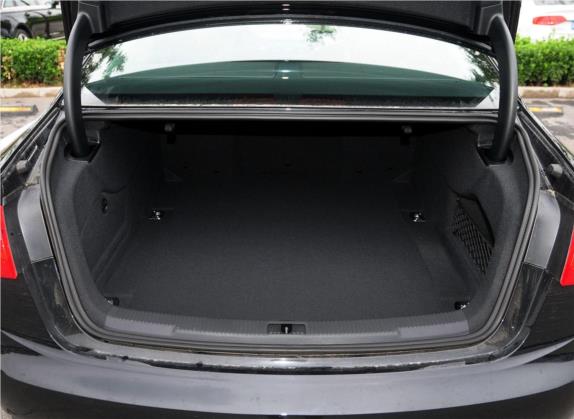 奥迪A6L 2014款 35 FSI 舒适型 车厢座椅   后备厢