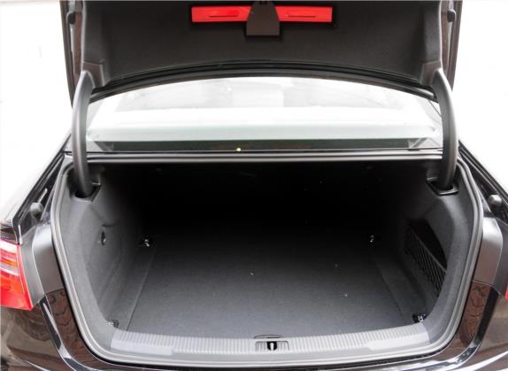 奥迪A6L 2014款 35 FSI quattro 豪华型 车厢座椅   后备厢