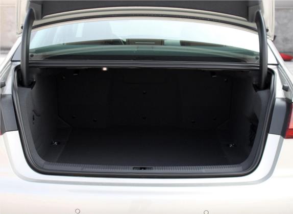 奥迪A6L 2017款 TFSI 舒适型 车厢座椅   后备厢