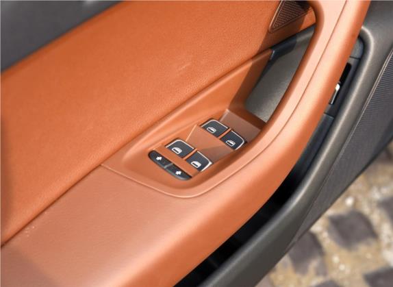 奥迪A6L 2017款 45 TFSI quattro 运动型 车厢座椅   门窗控制