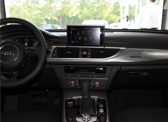 奥迪A6L 2018款 30周年年型 45 TFSI quattro 运动型 中控类   中控台