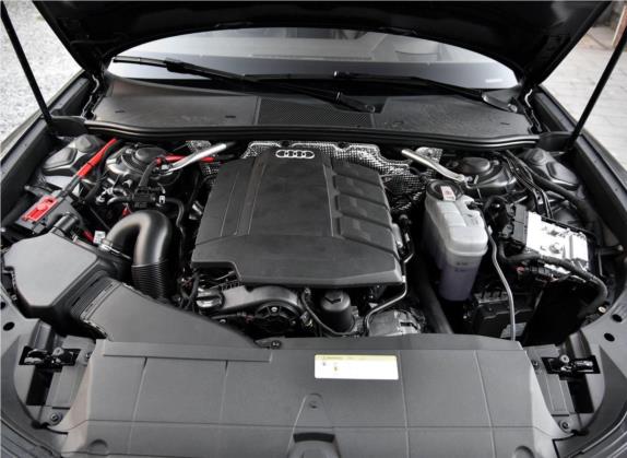 奥迪A6L 2019款 45 TFSI quattro 臻选动感型 其他细节类   发动机舱