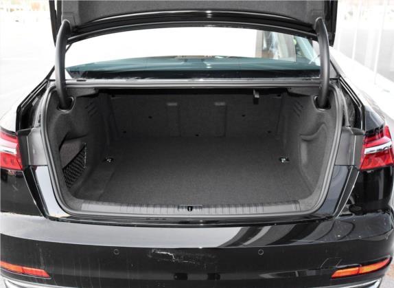 奥迪A6L 2019款 40 TFSI 豪华致雅型 车厢座椅   后备厢