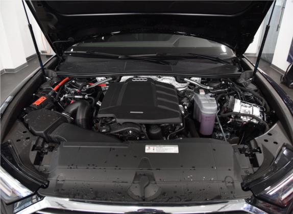 奥迪A6L 2019款 45 TFSI quattro 臻选致雅型 其他细节类   发动机舱