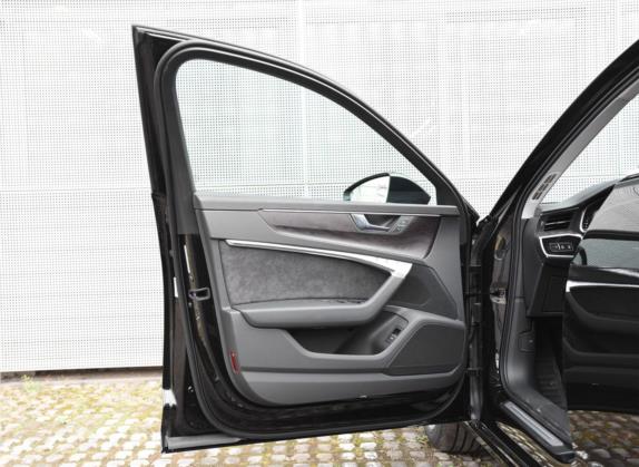 奥迪A6L 2019款 45 TFSI quattro 尊享致雅型 车厢座椅   前门板