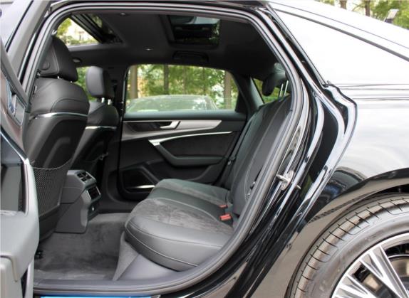 奥迪A6L 2019款 55 TFSI quattro 尊享动感型 车厢座椅   后排空间