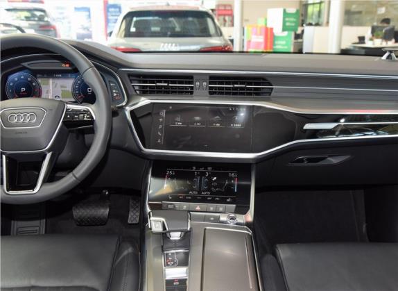 奥迪A6L 2020款 45 TFSI 臻选致雅型 中控类   中控台
