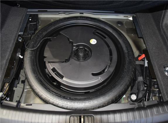 奥迪A6L 2020款 45 TFSI 臻选致雅型 其他细节类   备胎