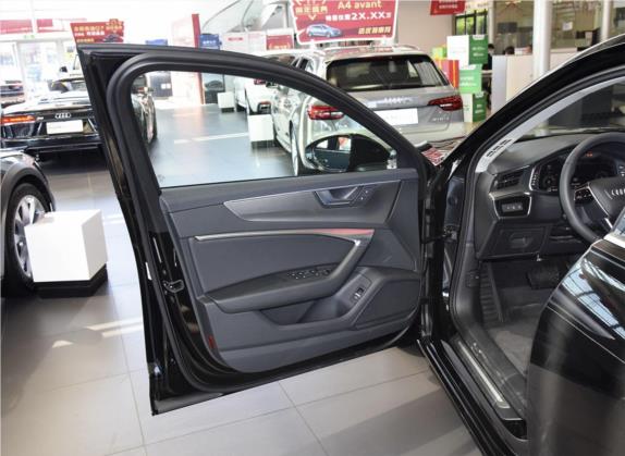 奥迪A6L 2020款 45 TFSI 臻选致雅型 车厢座椅   前门板