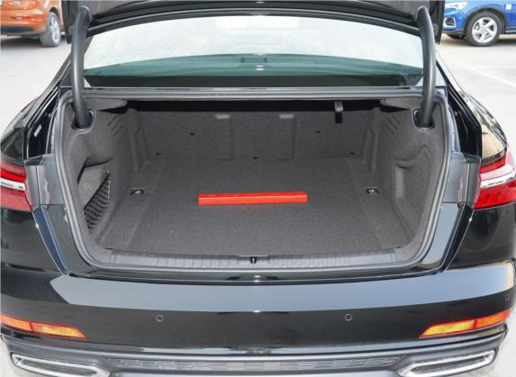 奥迪A6L 2020款 55 TFSI quattro 尊享动感型 车厢座椅   后备厢