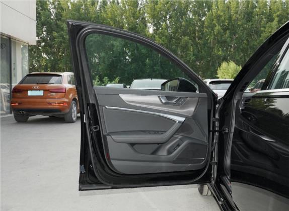 奥迪A6L 2020款 55 TFSI quattro 尊享动感型 车厢座椅   前门板