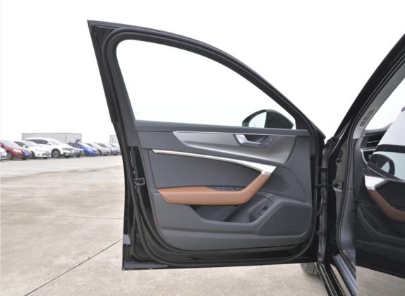 奥迪A6L 2021款 40 TFSI 豪华致雅型 车厢座椅   前门板