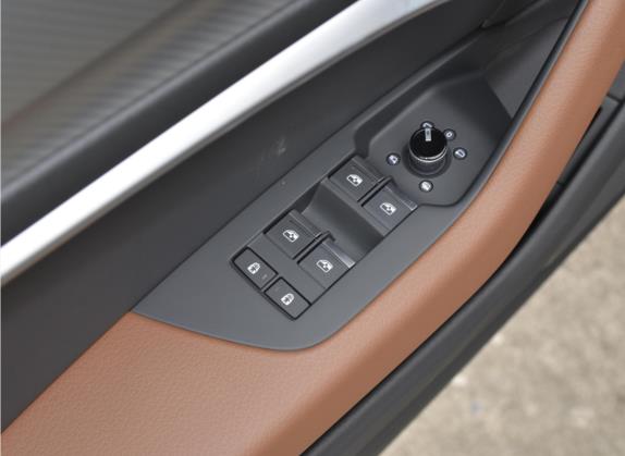 奥迪A6L 2021款 40 TFSI 豪华致雅型 车厢座椅   门窗控制
